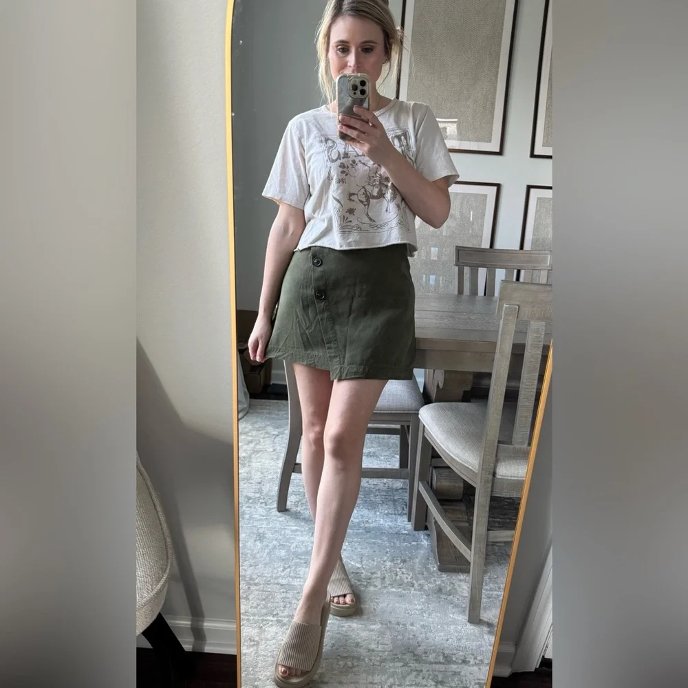 Corduroy Olive Button-Detail Women's Skirt - Picture 7 of 10
